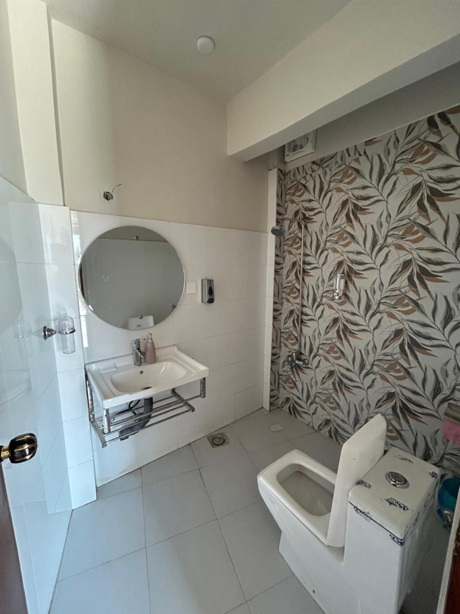 Republika Central Hotel & Resort Аботабад Екстериор снимка
